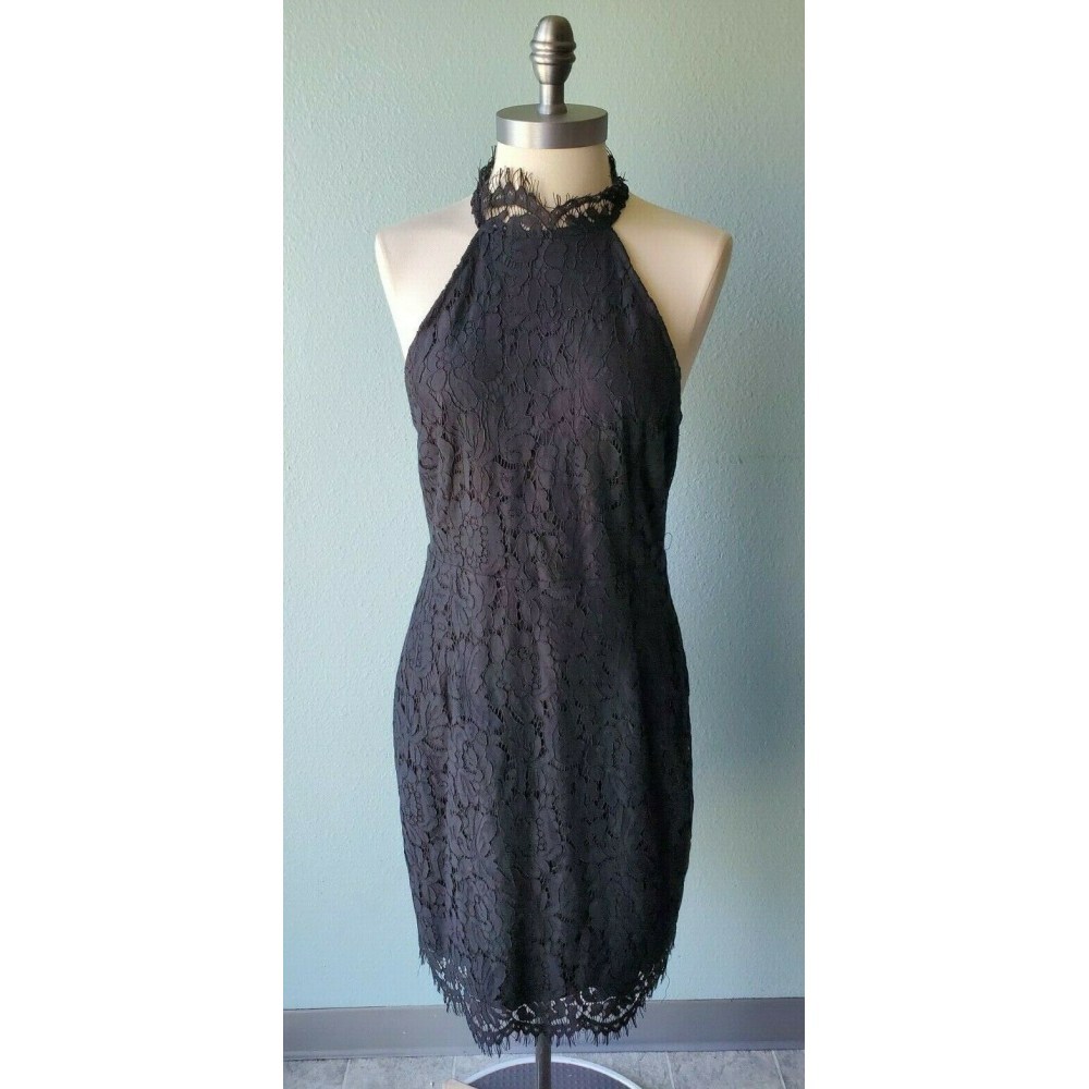 4/$25 🏷Size 8 Black Scalloped Lace Sheath Dress